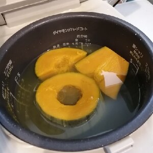 炊飯器で作る☆簡単な蒸しカボチャ